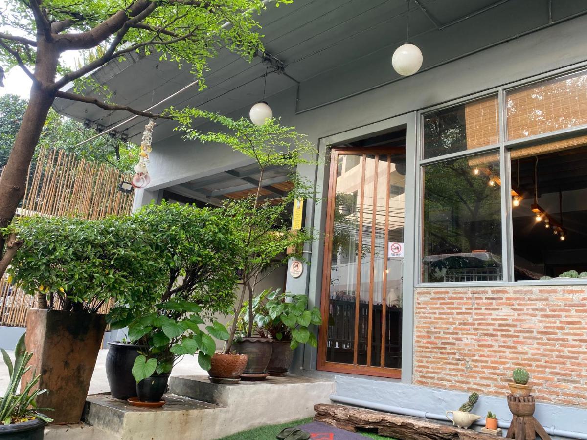 Nesuto Hostel Ramkamhaeng 52 Bangkok Zewnętrze zdjęcie